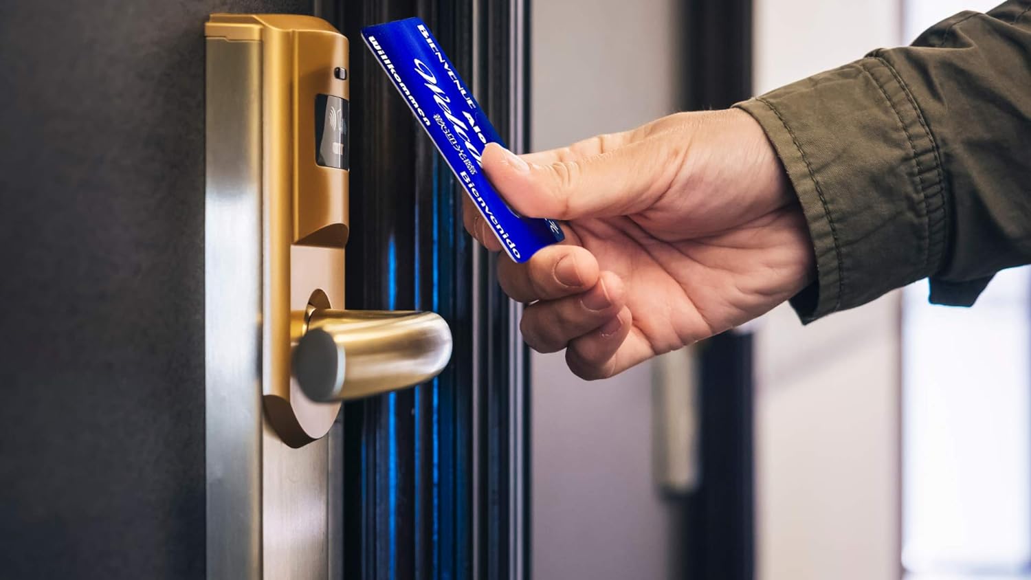 Blue RFID Hotel Key Cards (MF1k) 13.56MHz Multilingual Welcome Design (Set of 500)